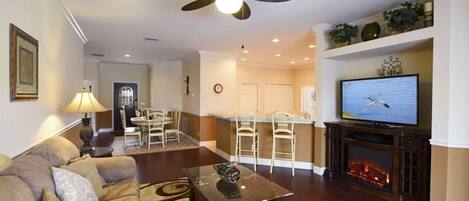 Familienhaus, 4 Schlafzimmer | Wohnbereich | DVD-Player