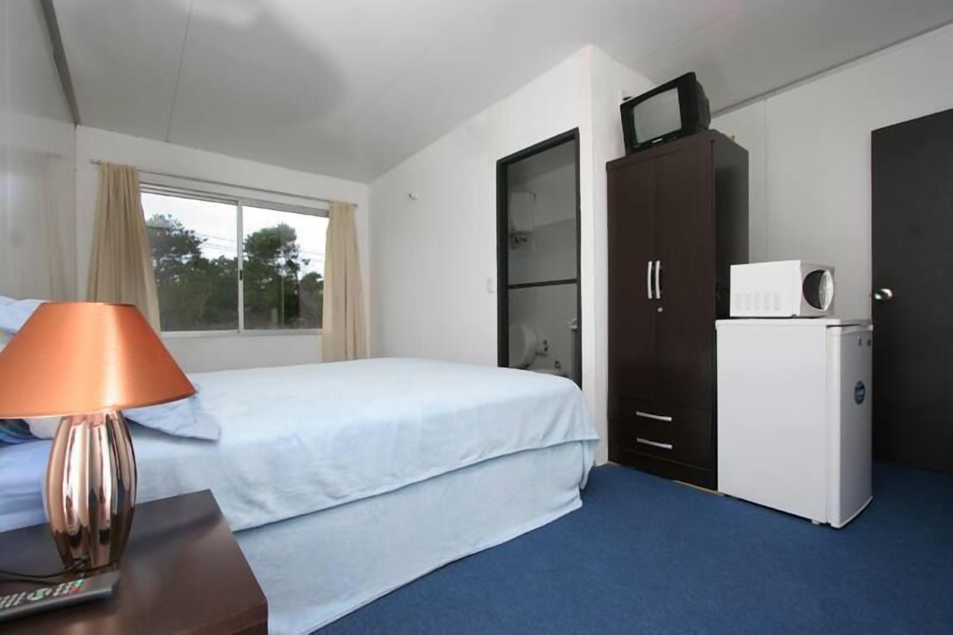 Chambre Supérieure Double ou avec lits jumeaux | Lits bébé (gratuits), Wi-Fi gratuit, draps fournis