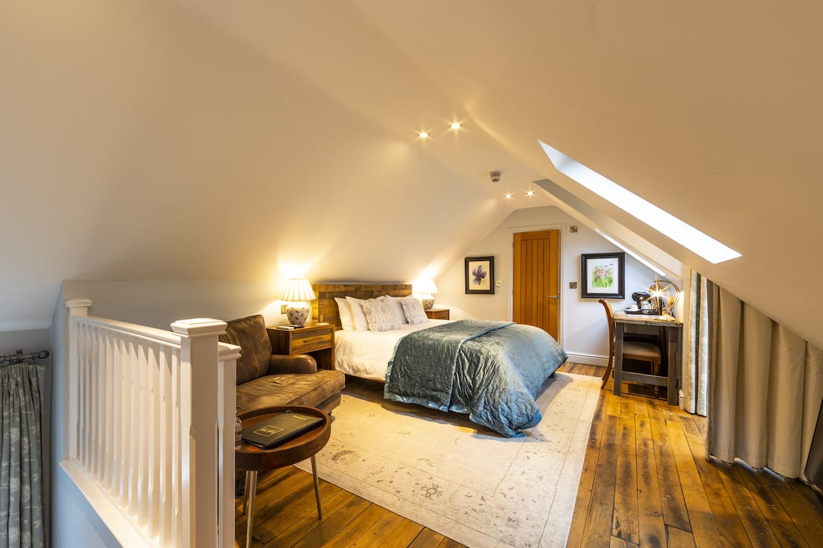 Standard Double Room, Ensuite (Hartford )