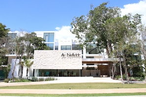 Fachada da propriedade