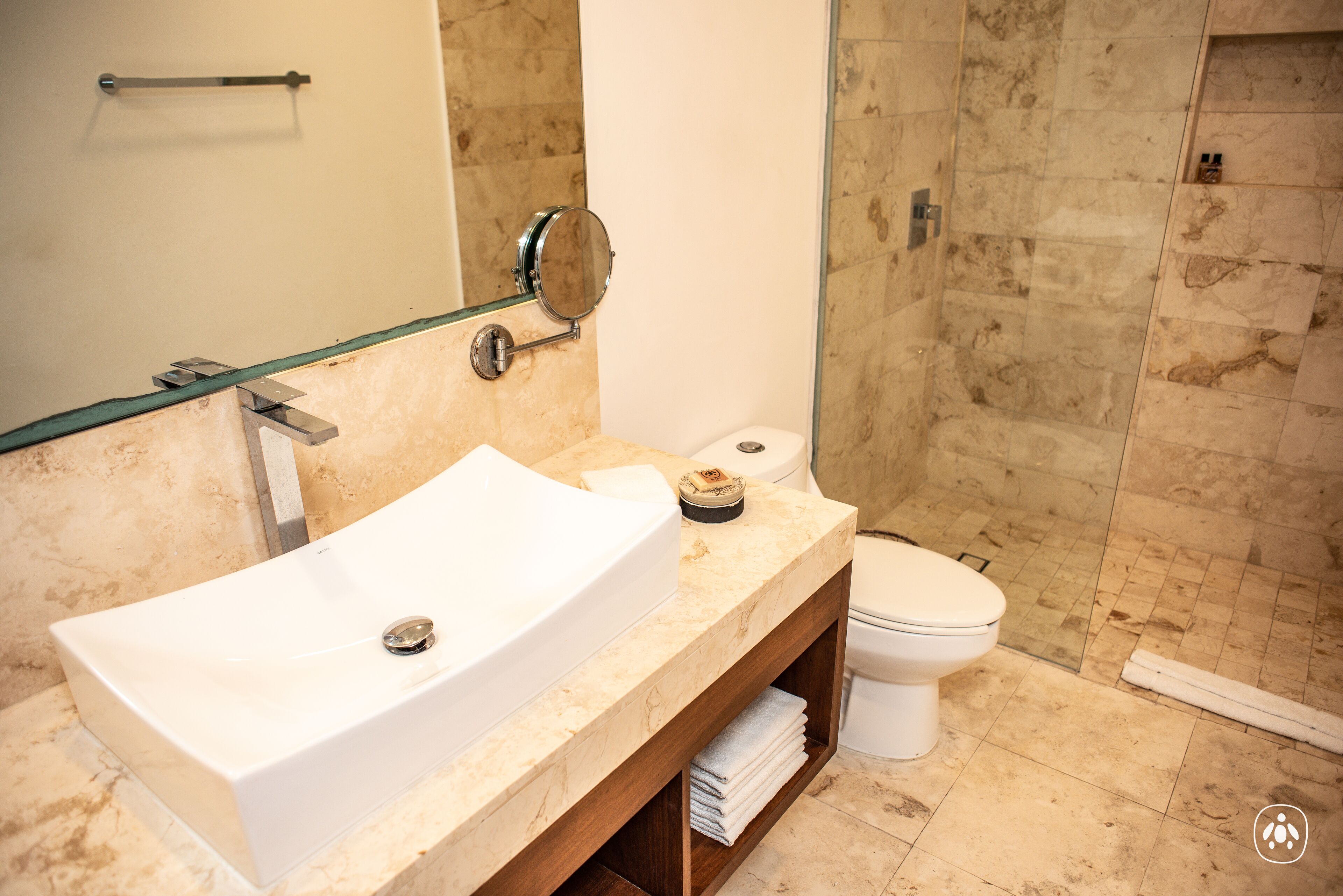 luxury apartment, 1 bedroom (located in bahia principe residences) | bathroom | shower, free toiletries, hair dryer, towels