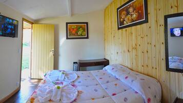 Frigobar, berços grátis, Wi-Fi de cortesia, roupa de cama