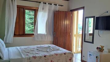 Quarto quádruplo família | Frigobar, berços grátis, Wi-Fi de cortesia, roupa de cama