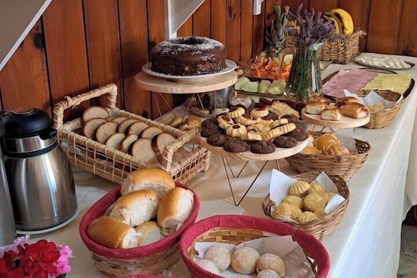Free daily buffet breakfast