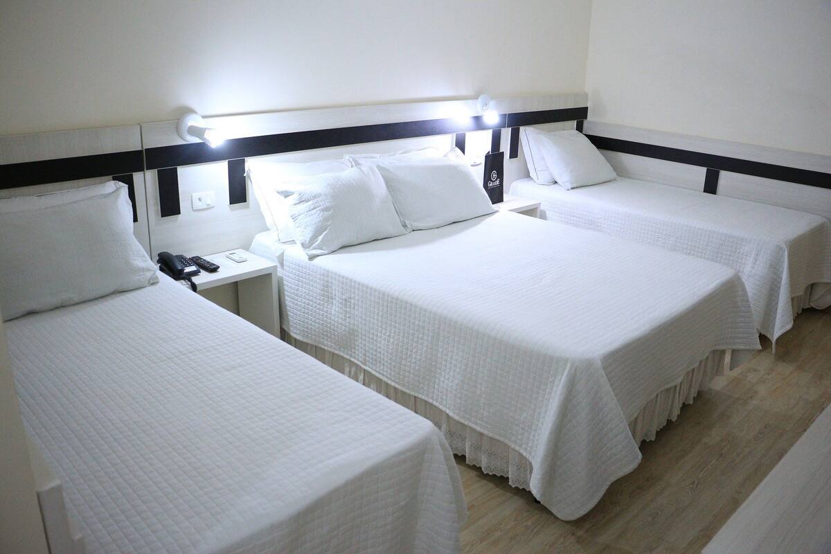 standard apartment | pillow-top beds, minibar, individually decorated, individually furnished