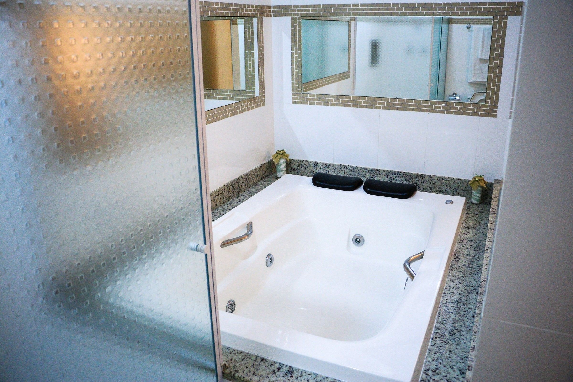 suite (master) | bathroom | shower, designer toiletries, hair dryer, towels