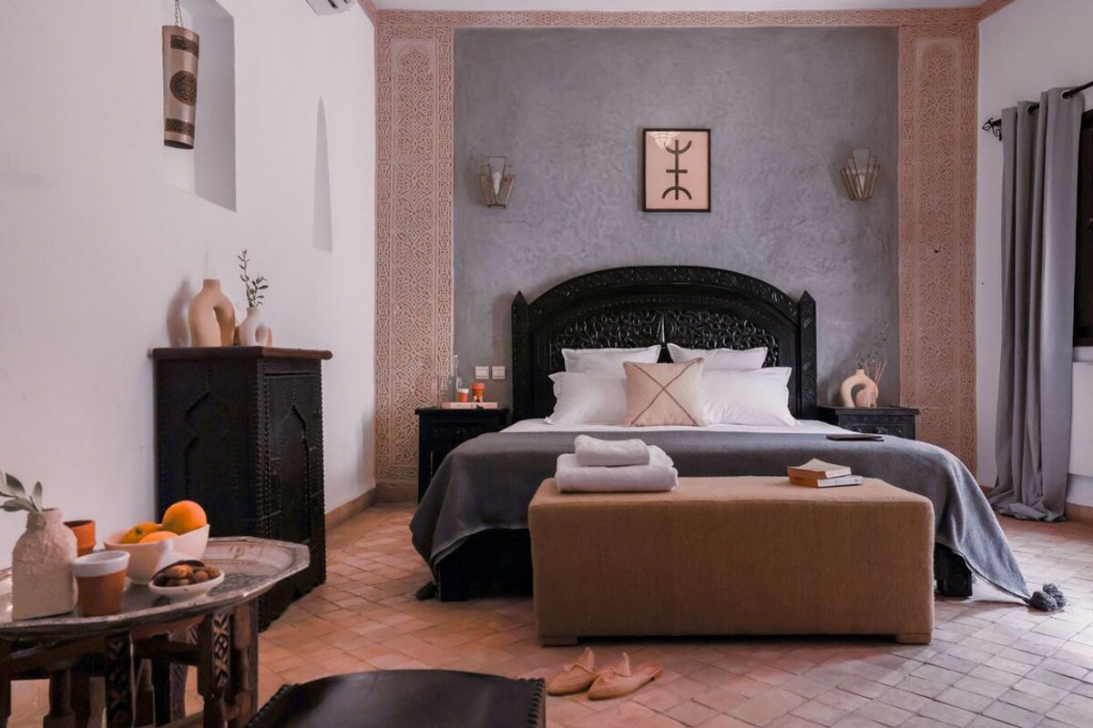 Double Room, Private Bathroom (Volubilis) | Premium bedding, memory foam beds, WiFi (free), individually decorated