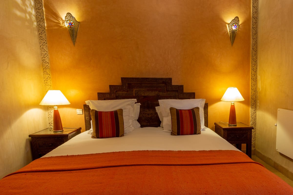 Executive Double Room, Ensuite, Pool View (Idris) | 1 bedroom, free WiFi