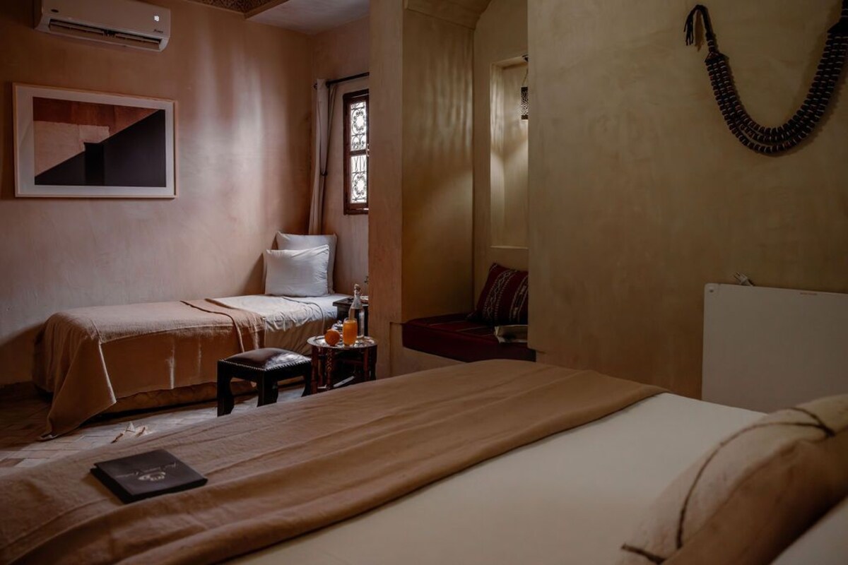 Triple Room, Private Bathroom (Ketama) | Premium bedding, memory foam beds, WiFi (free), individually decorated