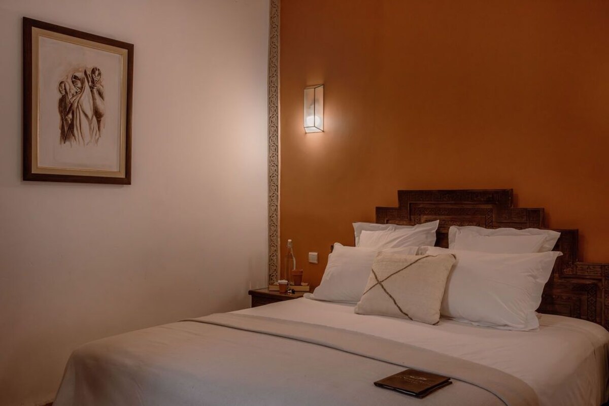 Double Room, Private Bathroom (Idris) | Premium bedding, memory foam beds, WiFi (free), individually decorated