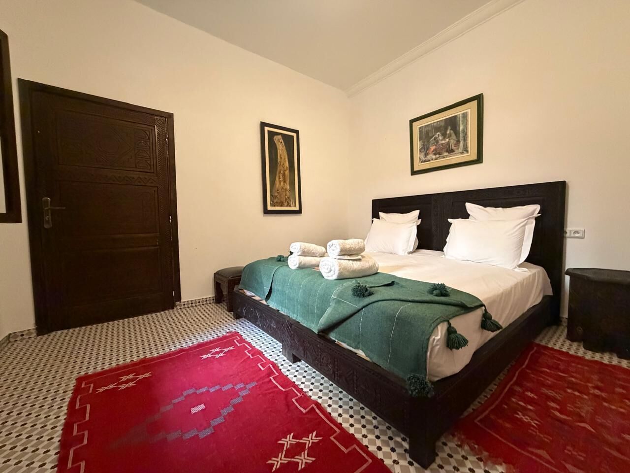 Double Room, Private Bathroom (Krad) | Free WiFi