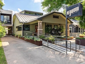 Exterior - Heywood Hotel (Austin)