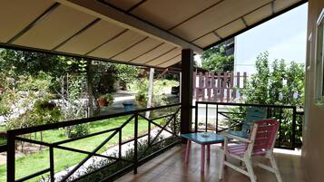 Standard-Doppel- oder -Zweibettzimmer | Balkon