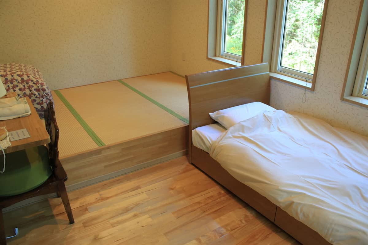 Family Room, Non Smoking (Rera, Japanese & Western Style) | Desk, free WiFi, bed sheets