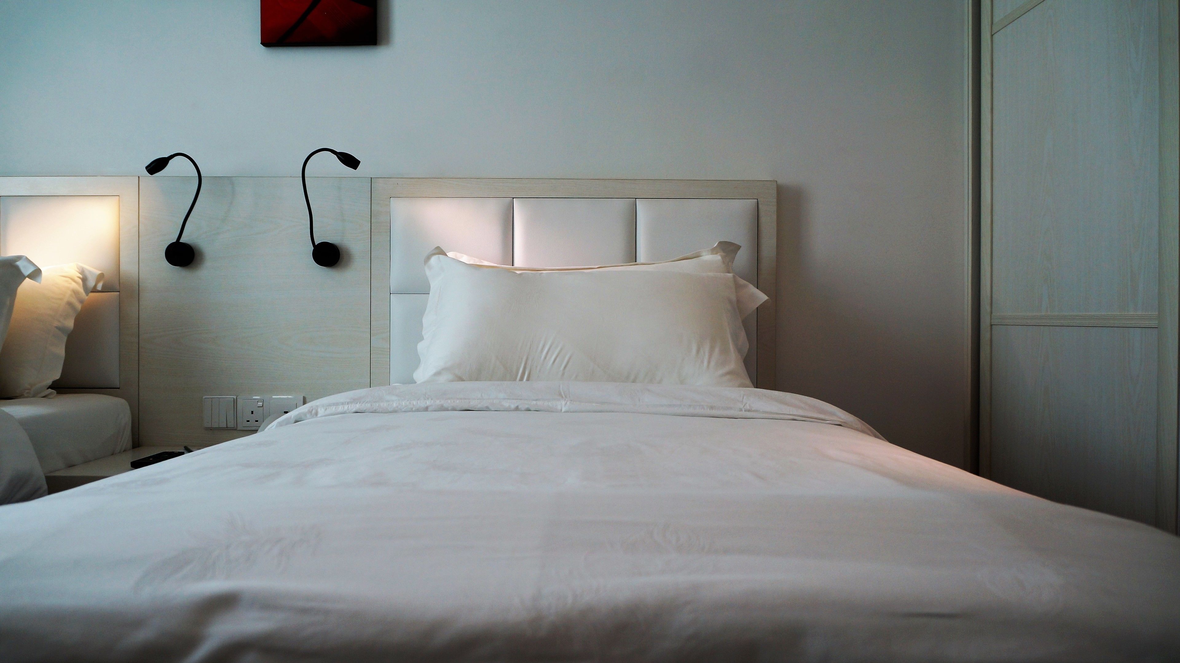 superior twin | 1 bedroom, minibar, in-room safe, desk