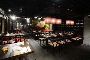 Breakfast, lunch, dinner served; Asian cuisine  - The Chi Boutique Hotel (Hanoi)