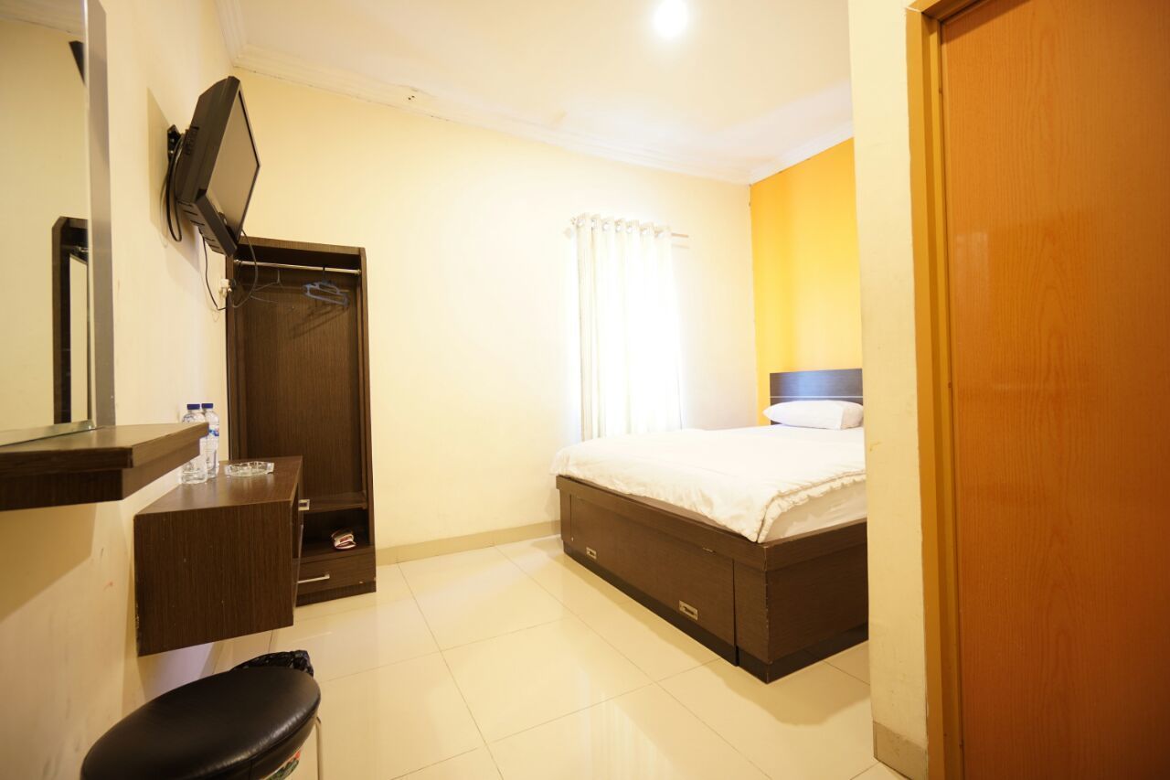 Deluxe Plus | Meja kerja dan Wi-Fi gratis