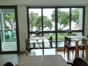 Banquet hall - Sonrisa Sriracha (Si Racha)