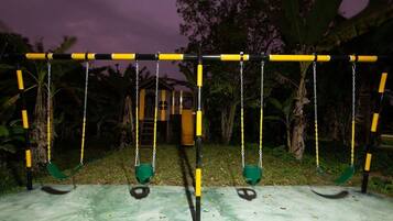 Children’s play area – outdoor