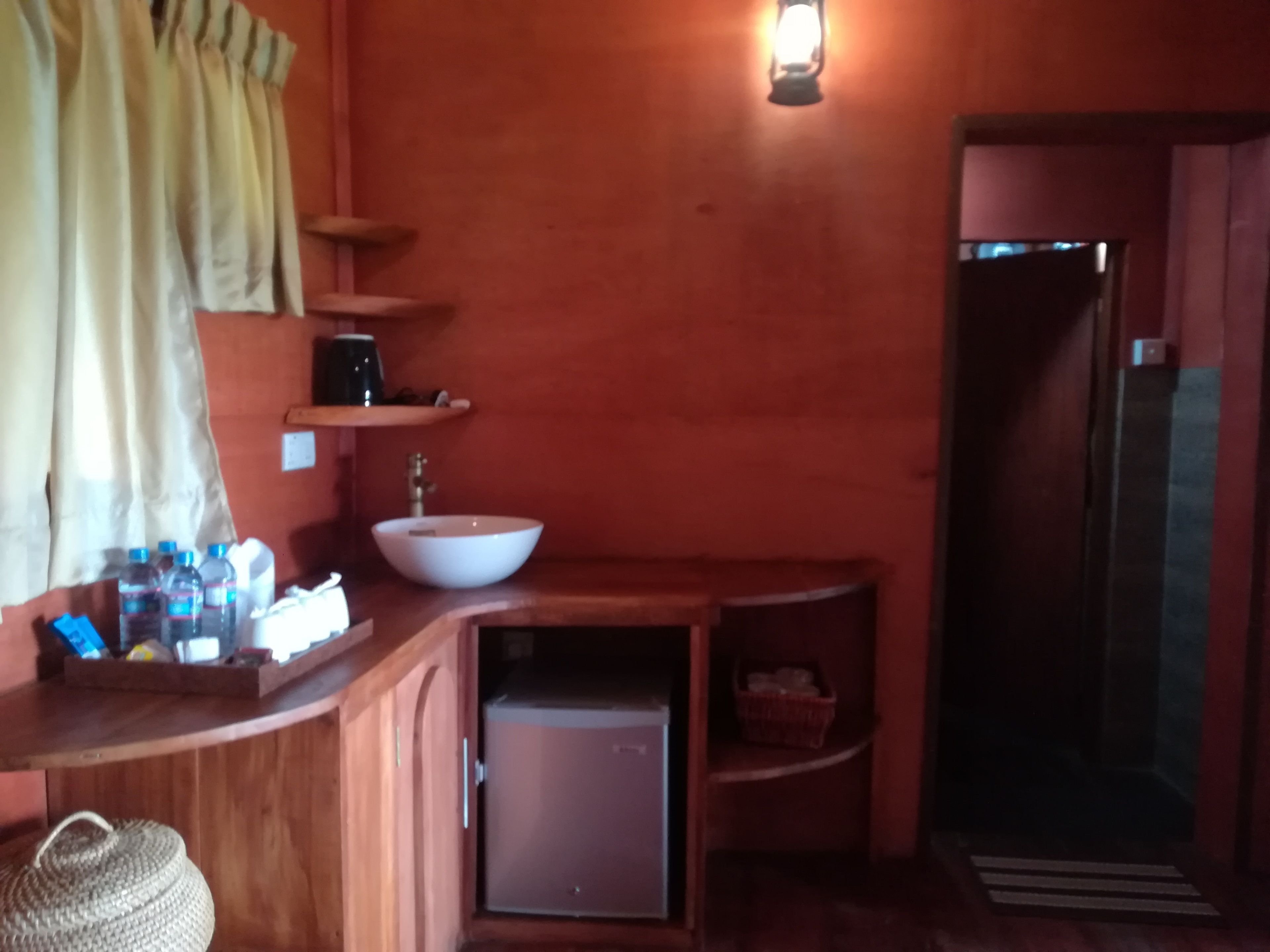 family tree house, 2 bedrooms, mountain view | minibar