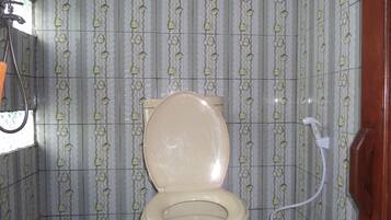 Double Room, Private Bathroom | Bathroom | Shower, towels