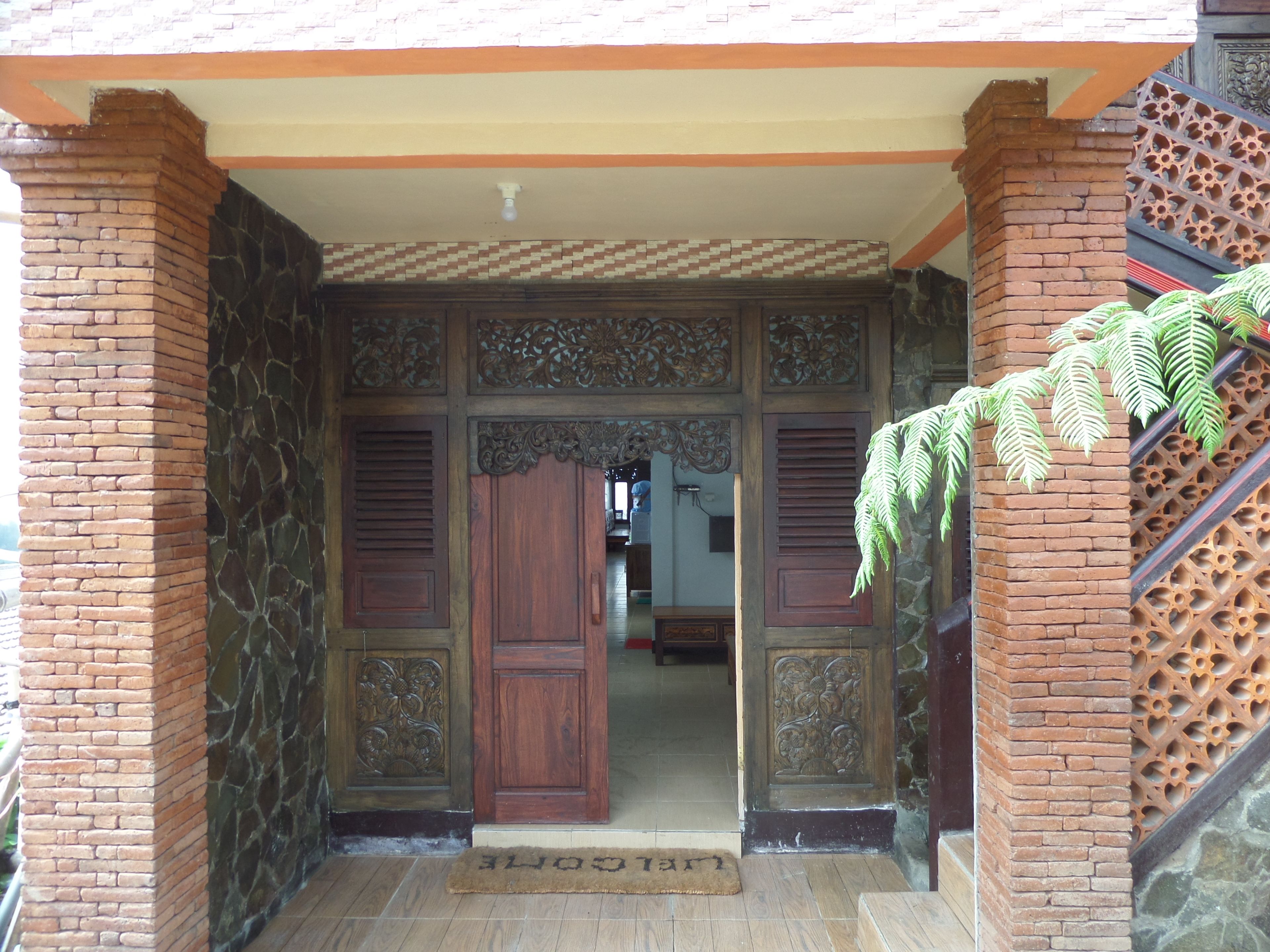 Entrada al alojamiento