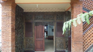 Lối vào nơi lưu trú