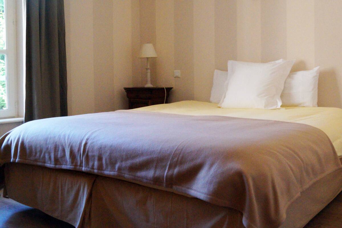 superior double room | desk, iron/ironing board, cots/infant beds, free wifi