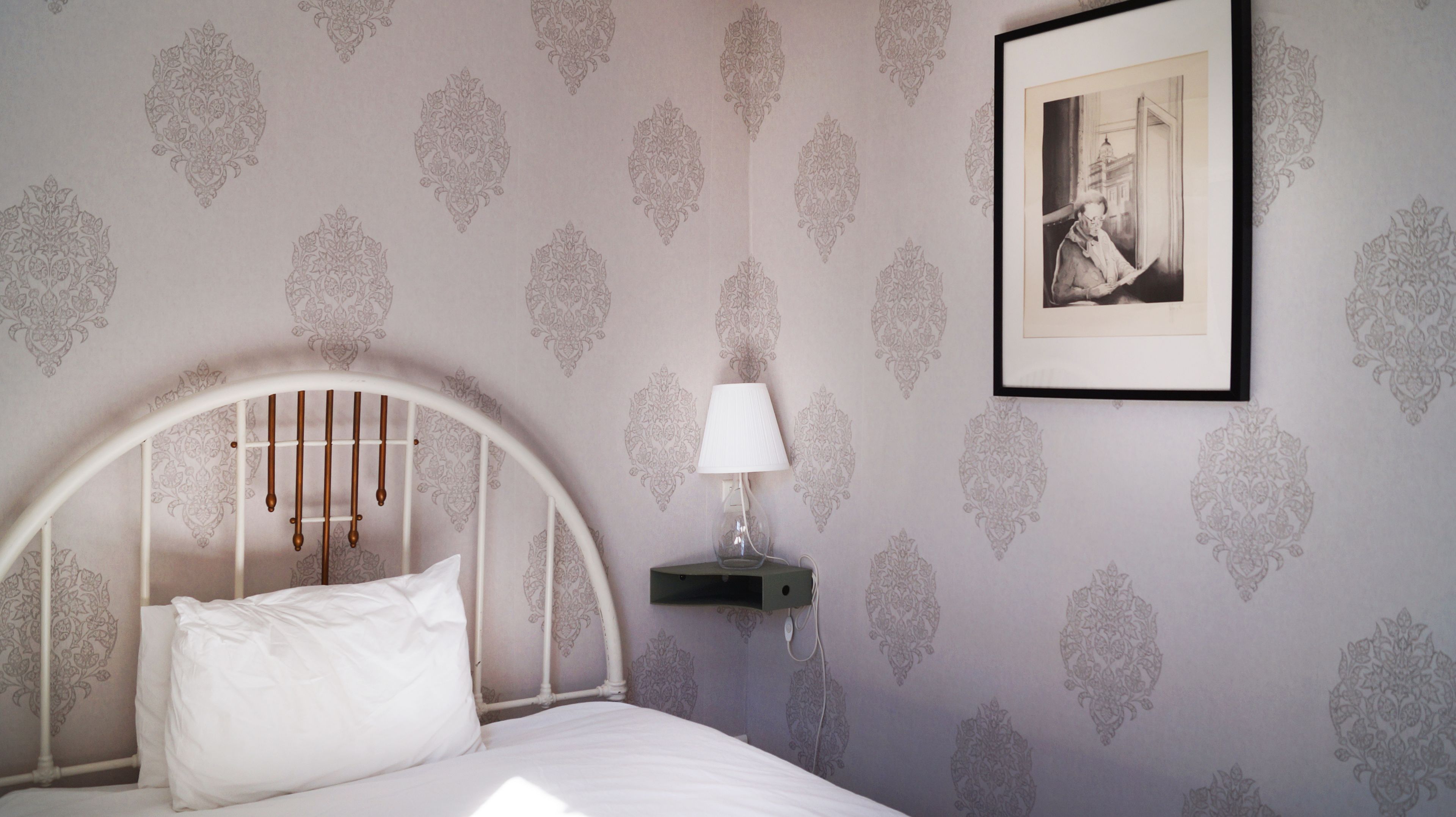 classic double room | desk, iron/ironing board, cots/infant beds, free wifi