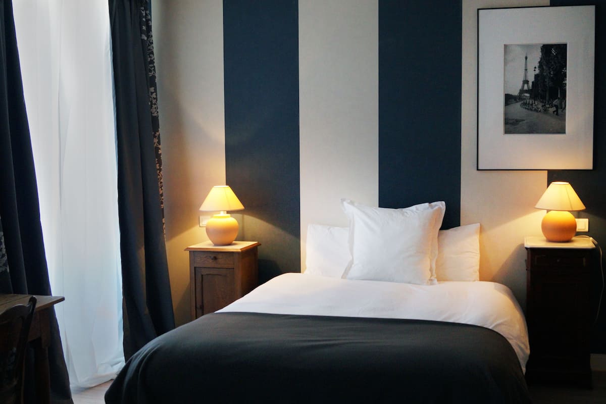 desk, iron/ironing board, cots/infant beds, free wifi