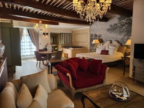 Suite, 1 King Bed, Terrace (Prestige) | 1 bedroom, premium bedding, individually decorated