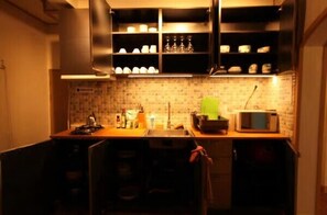 Suite Room | Private kitchenette - DADAREUM Guest House (Seoul)