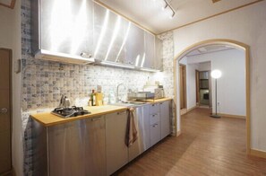 Suite Room | 私人简易厨房 | 公用冰箱、公用微波炉