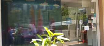 9 Square Hotel - Kota Damansara