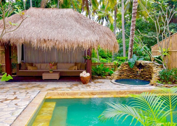 Outdoor pool - Atman Villas (Ubud)