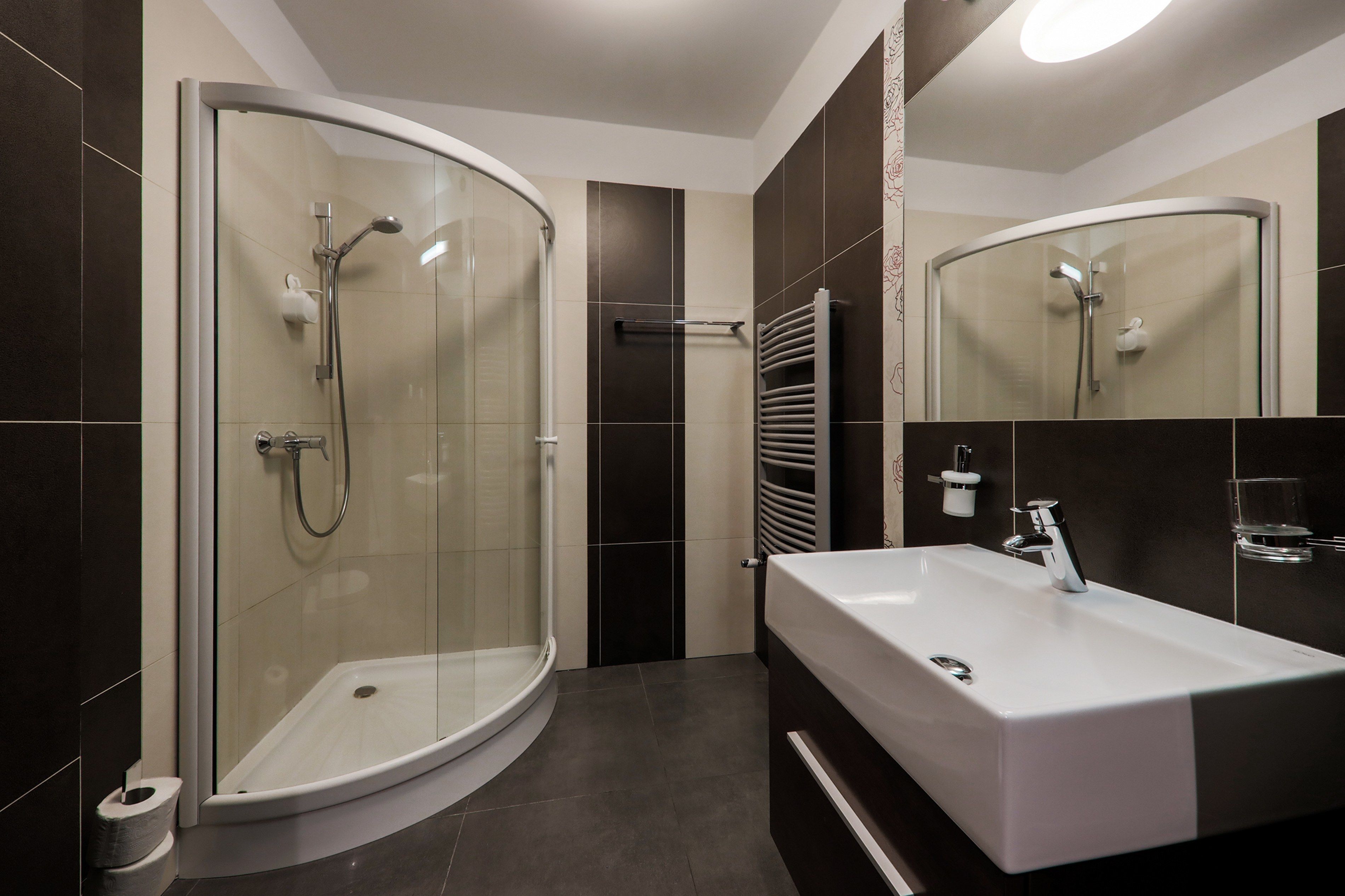 Comfort-Apartment, 1 Schlafzimmer, Bergblick | Badezimmer | Kostenlose Toilettenartikel, Haartrockner, Handtücher, Toilettenpapier