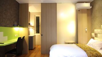 Deluxe Double or Twin Room | View from room