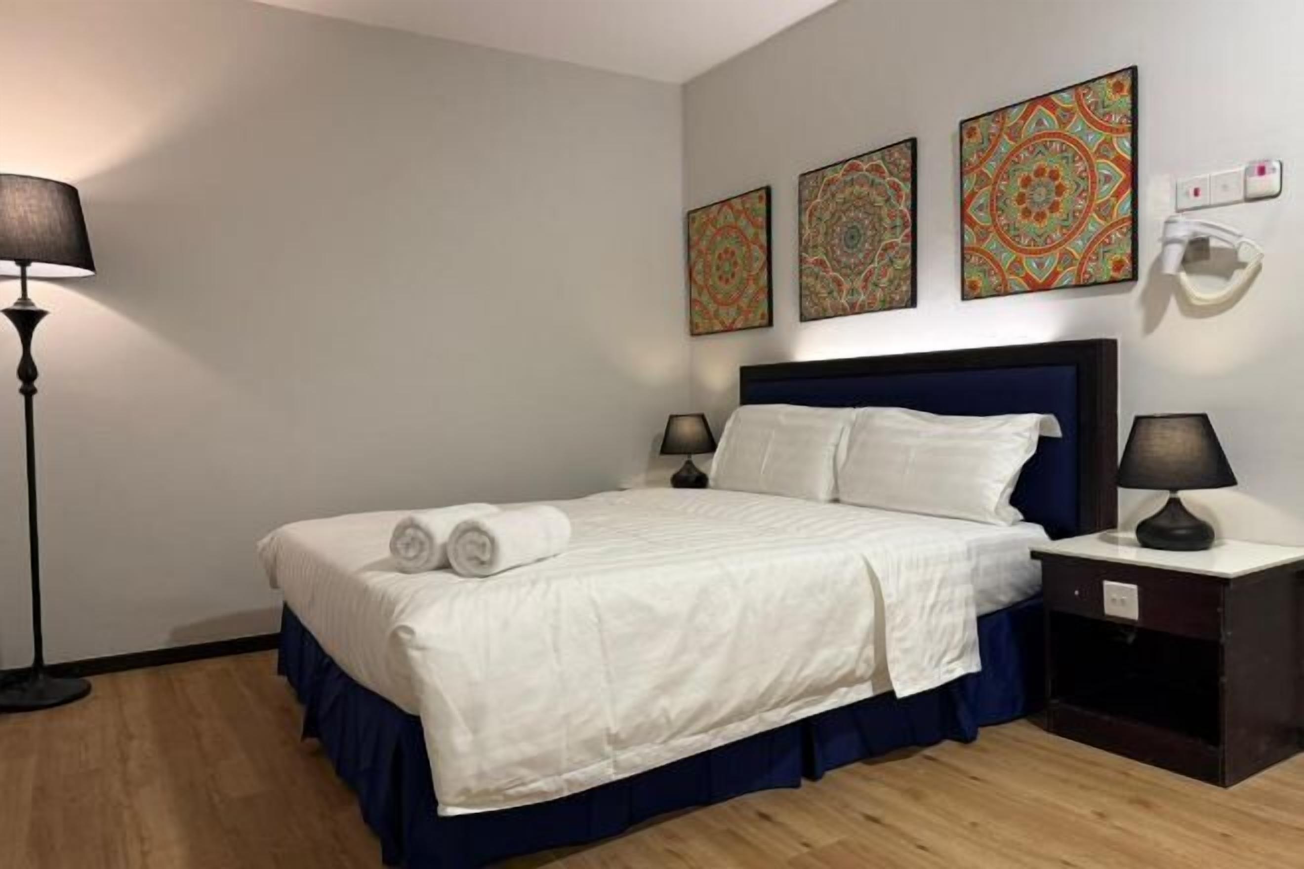 Desk, free WiFi, bed sheets