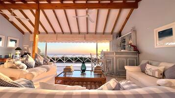 Panoramic-Penthouse, 1 Schlafzimmer, Nichtraucher, Meerblick | Wohnbereich