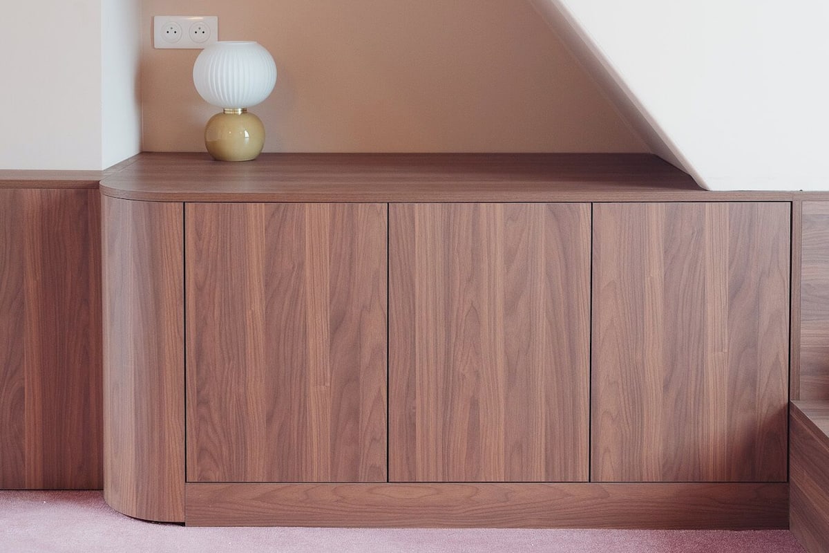 Kamar Quadruple Superior | Seprai premium, didekorasi berbeda-beda, meja kerja, dan kedap suara
