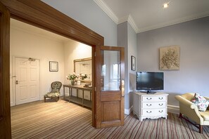 Junior Suite with Garden View | Individually decorated, individually furnished, desk, free WiFi - Miskin Manor Hotel And Health Club (Pontyclun)