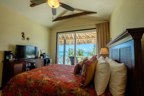 Premium Room, 1 Queen Bed, Refrigerator & Microwave, Oceanfront | Egyptian cotton sheets, premium bedding, pillowtop beds, in-room safe