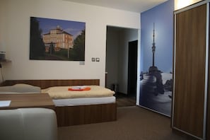 Twin Room (Disability Access) | Room amenity - Hotel Pod Radnicí (Sumperk)