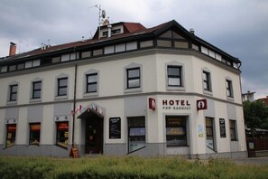 숙박 시설 입구