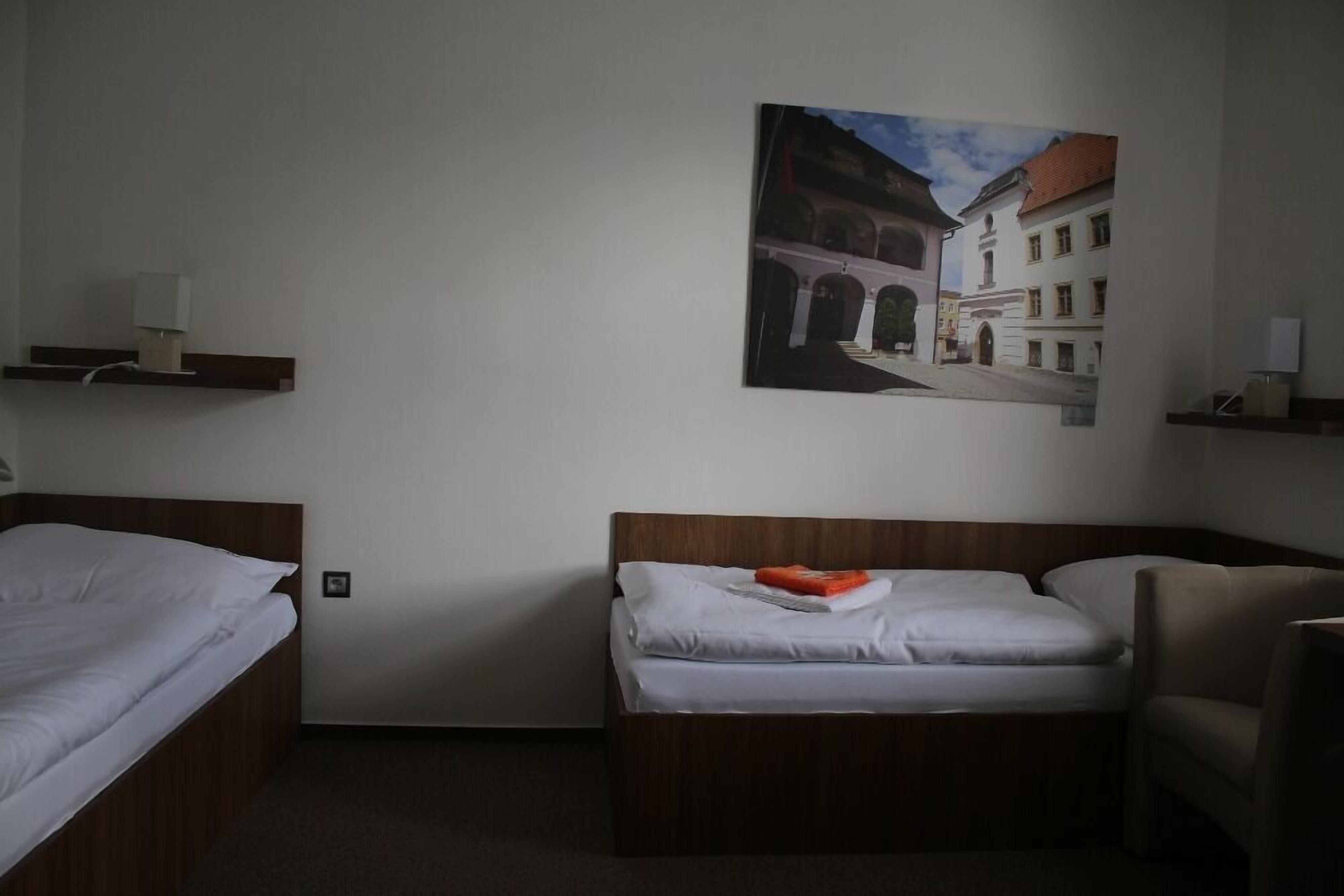 apartment (with private bathroom) | room amenity