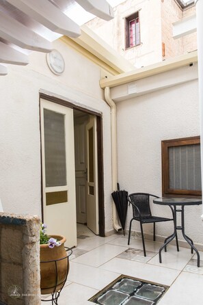 Klassiek appartement | Terras