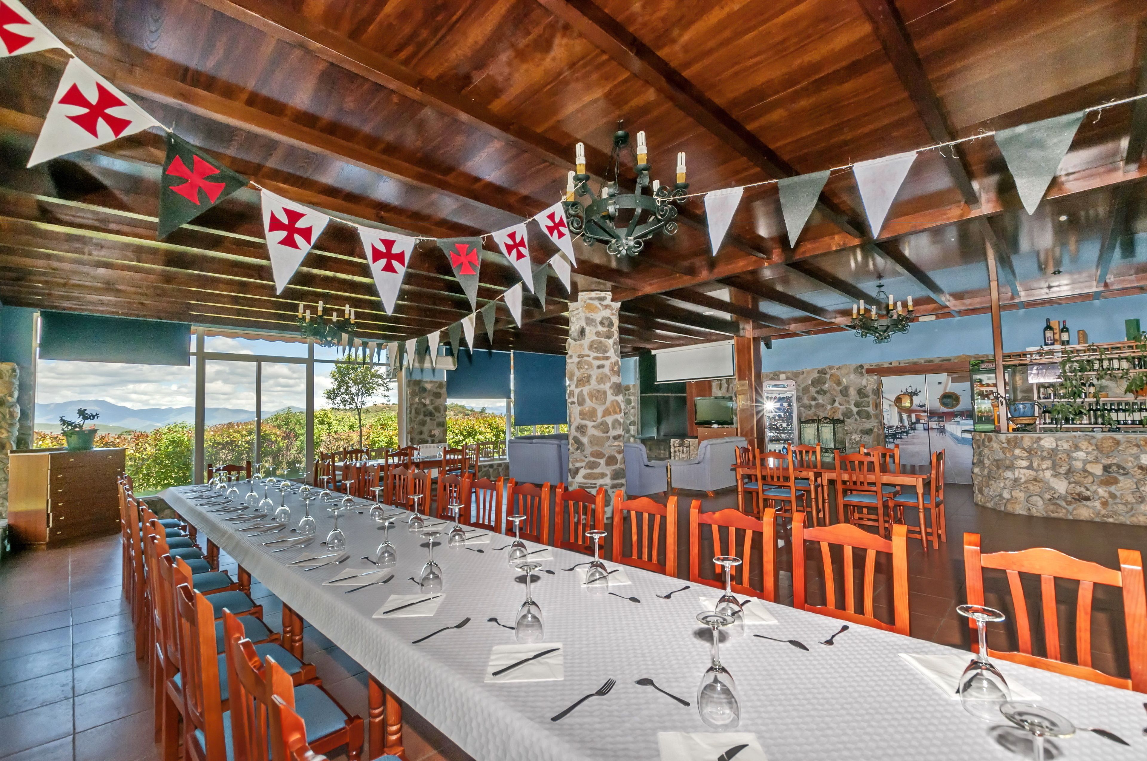 daily continental breakfast (eur 6 per person)