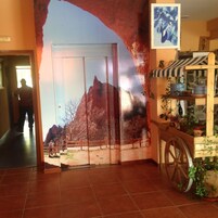 Ducha y bañera combinadas, bidé y toallas