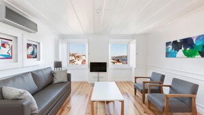 Standard Apartment, 1 Bedroom | In-room safe, desk, soundproofing, iron/ironing board