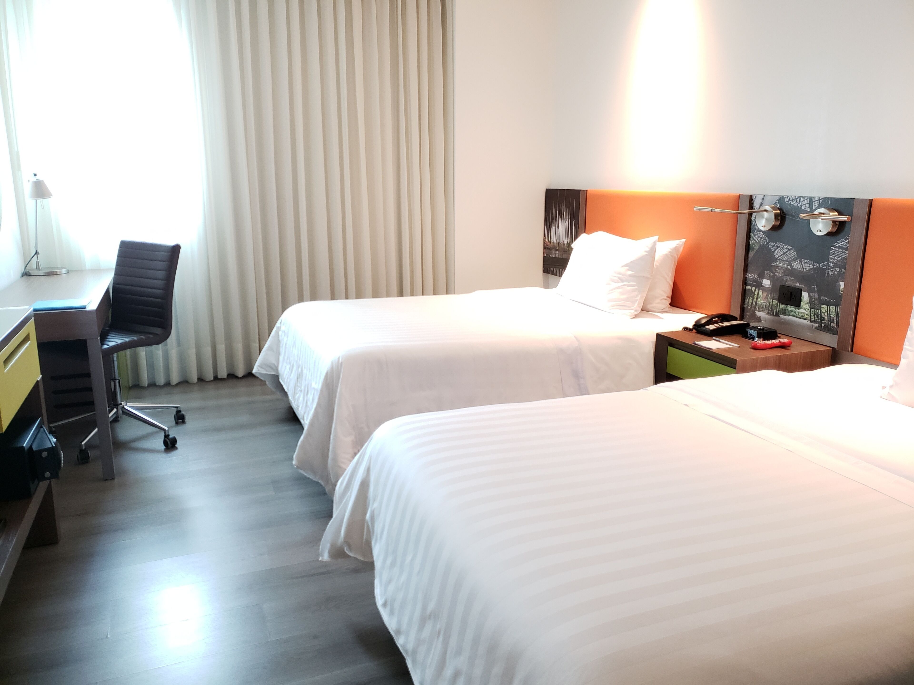 Photo - Hampton by Hilton Medellin